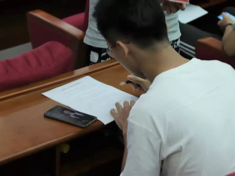 图片2.png 图片2.png